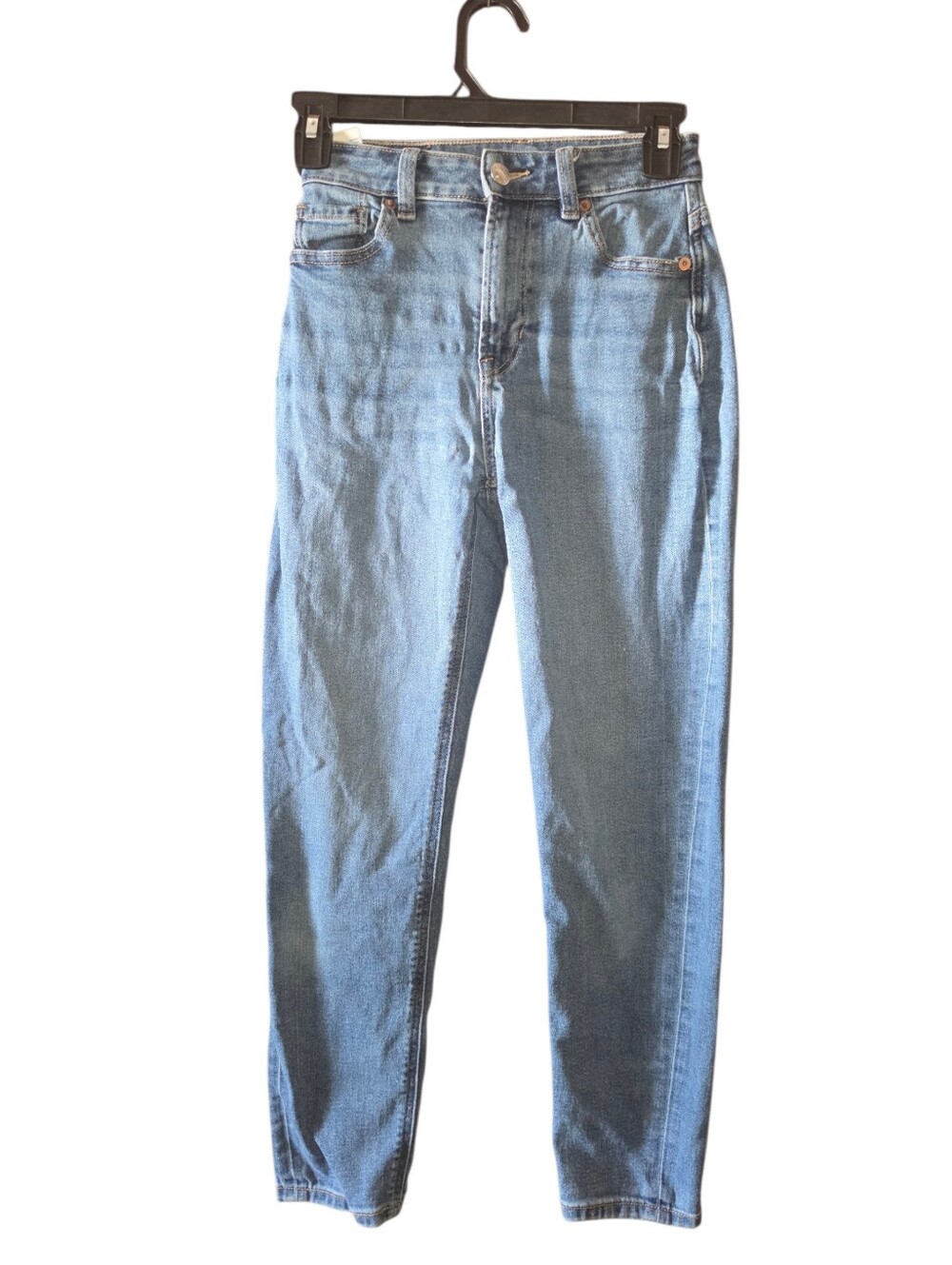 6/2/2. American Eagle Outfitters Womens  High-Rise Blue Straight Jeans
